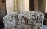 Khám phá giếng cổ lớn nhất thế giới